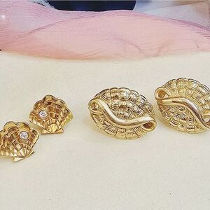 🔥$5/$25 Two Pair Vintage Gold Earrings